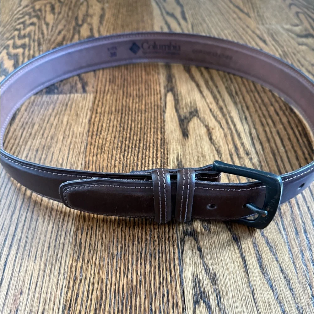 Columbia brown leather men’s belt 36